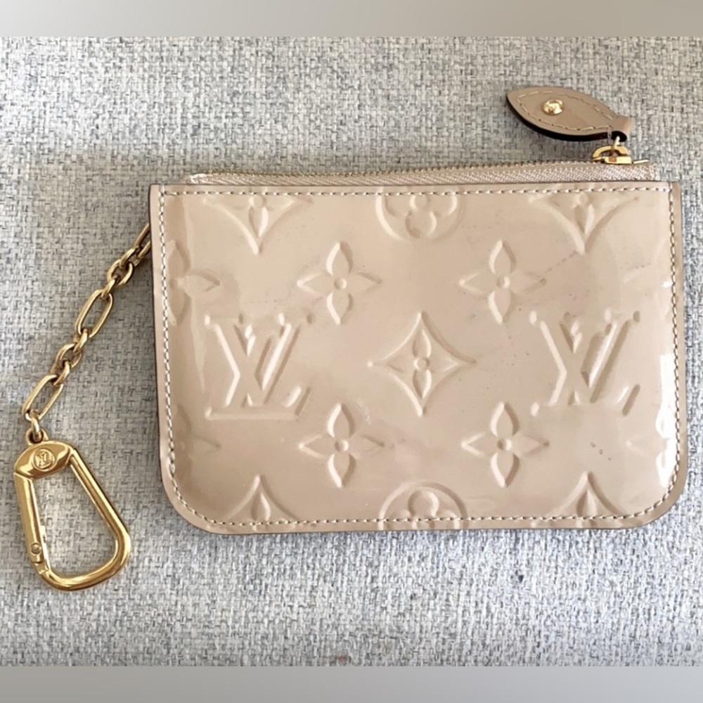 Authentic Beige Louis Vuitton Key Pouch